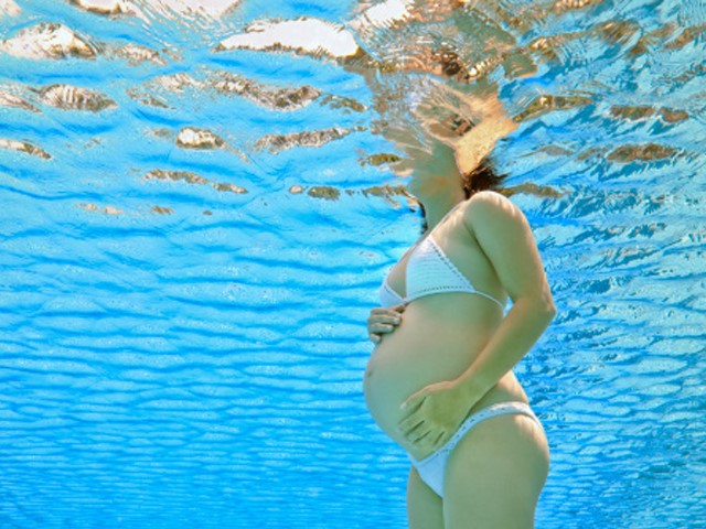  Một số mẹo giúp cho phụ nữ an toàn khi bơi trong thời kỳ mang thai