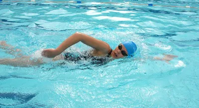 Bơi có giúp tăng chiều cao không?